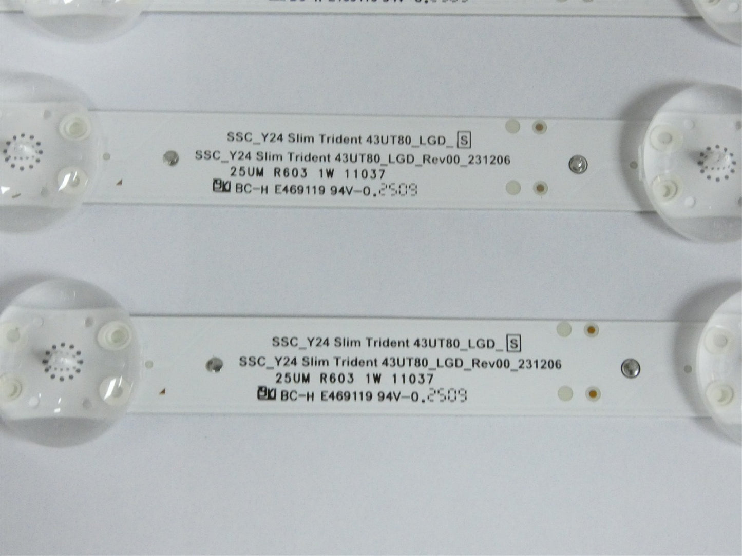 BACKLIGHT SET FOR LG43UT81006LA