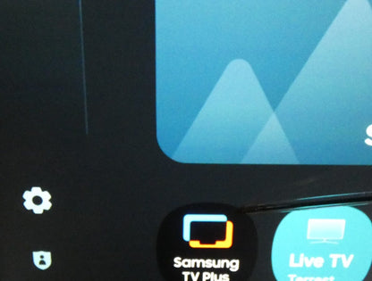 Samsung 55 Inch UE55U8000FKXXU LED 4K UHD Tizen TV No Stand GRADE C-1 — issue photo