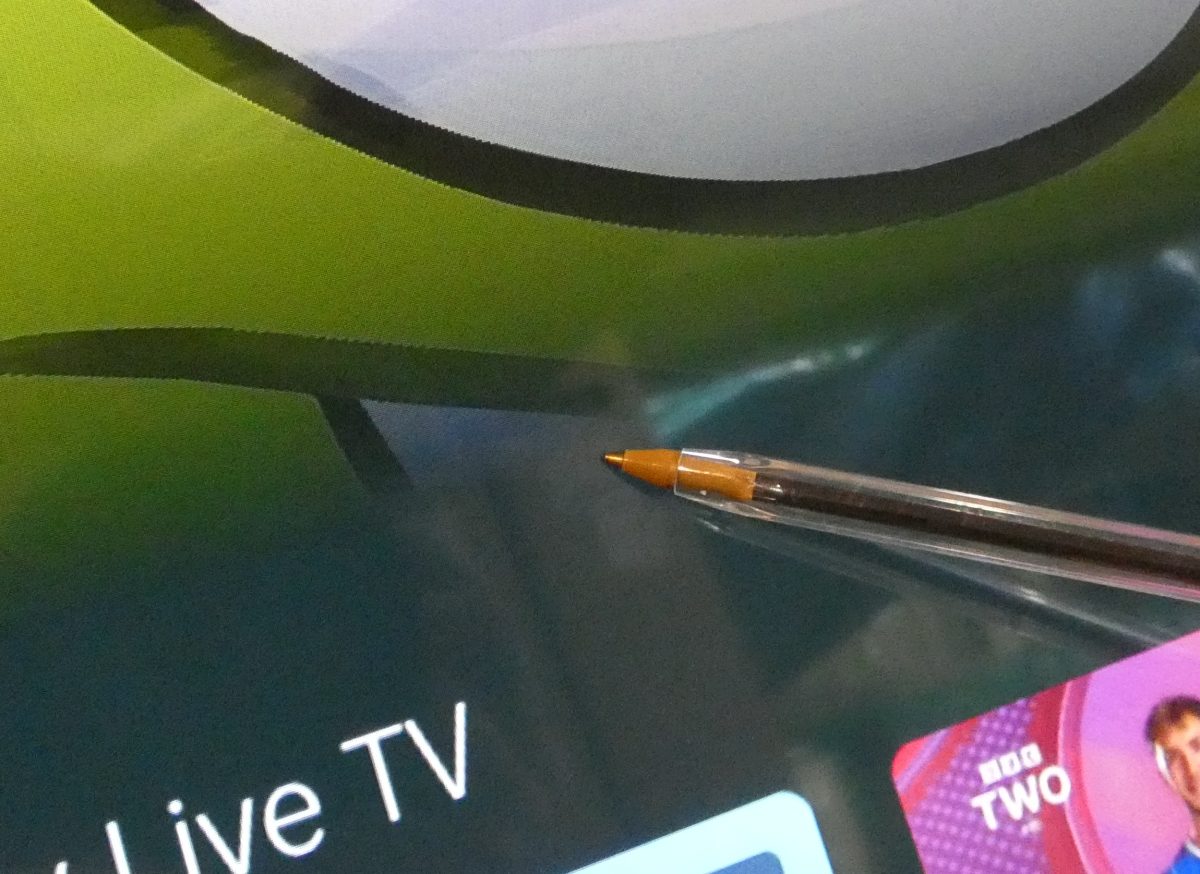 Toshiba 43 Inch 43QV1563DB QLED 2160p (4K) VIDAA TV UK Delivery GRADE B-1 — issue photo